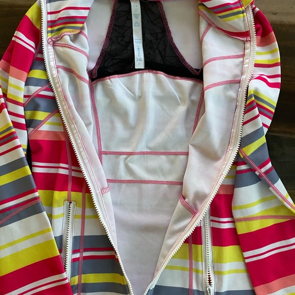 EUC Lululemon Define Jacket - Picture 7 of 11